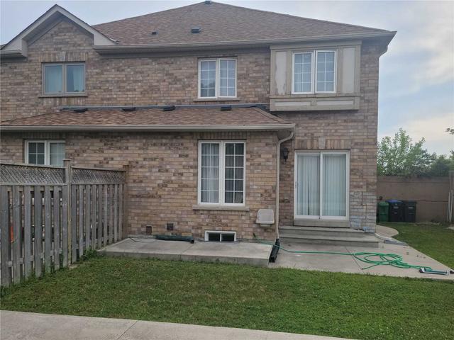 53 Youngestar Tr, House semidetached with 4 bedrooms, 3 bathrooms and 2 parking in Brampton ON | Image 7