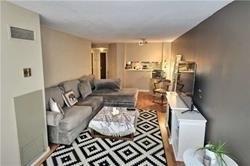 1002 - 717 Bay St, Condo with 2 bedrooms, 2 bathrooms and 1 parking in Toronto ON | Image 5