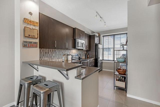 107 Ascot Point Sw, Home with 2 bedrooms, 2 bathrooms and 3 parking in Calgary AB | Image 5