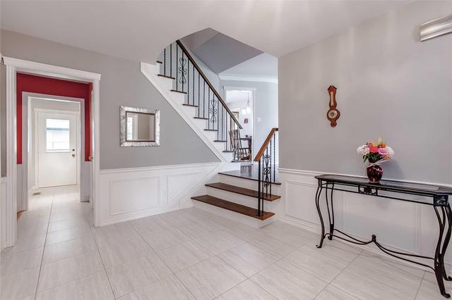 2122 Agincourt Cres, House detached with 4 bedrooms, 3 bathrooms and 6 parking in Burlington ON | Image 4