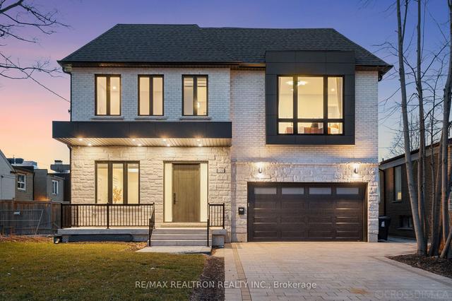 120 Frontenac Ave, House detached with 4 bedrooms, 6 bathrooms and 6 parking in Toronto ON | Image 1