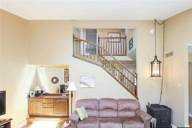 10 - 5 Carn Castle Gate, Townhouse with 3 bedrooms, 4 bathrooms and 2 parking in St. Catharines ON | Image 7