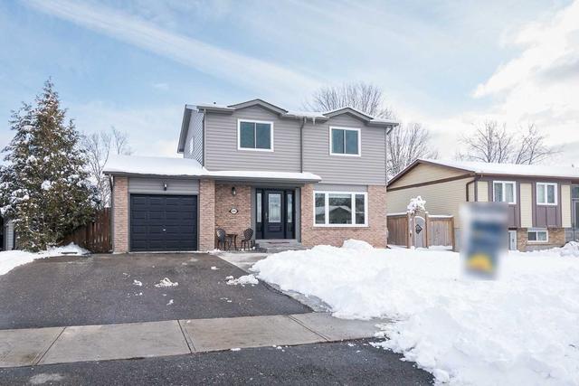 664 Elliott Cres, House detached with 4 bedrooms, 2 bathrooms and 5 parking in Milton ON | Image 1