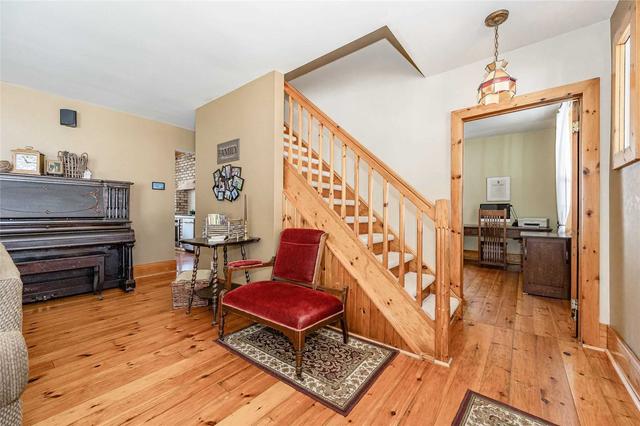 4092 Sideroad 25 S, House detached with 4 bedrooms, 2 bathrooms and 6 parking in Puslinch ON | Image 10