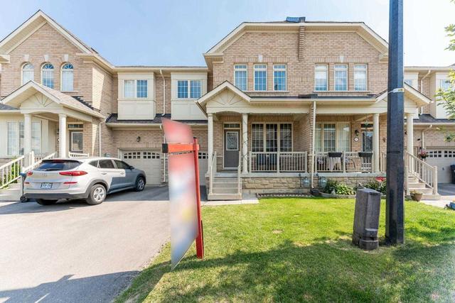 15 Trentonian St, House attached with 4 bedrooms, 3 bathrooms and 3 parking in Brampton ON | Card Image