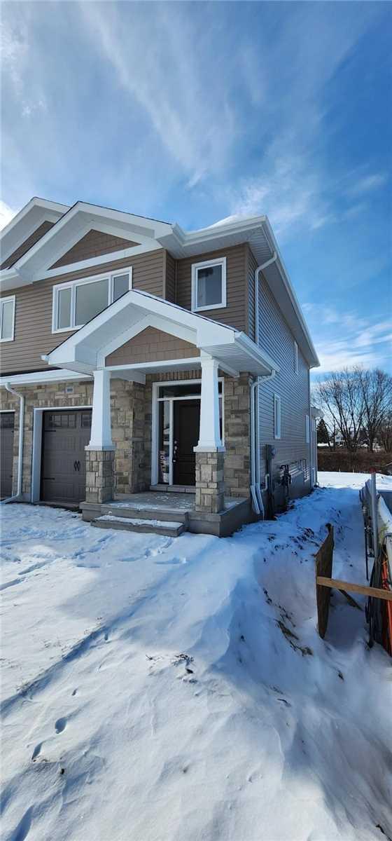 210 Heritage Park Dr, House attached with 3 bedrooms, 3 bathrooms and 3 parking in Greater Napanee ON | Image 2