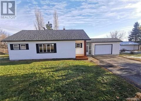 865 Route 430, House detached with 3 bedrooms, 1 bathrooms and null parking in Bathurst NB | Card Image