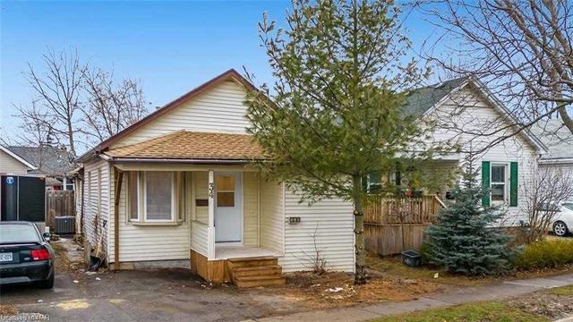 34 Pelham Rd, House detached with 2 bedrooms, 1 bathrooms and 1 parking in St. Catharines ON | Image 23