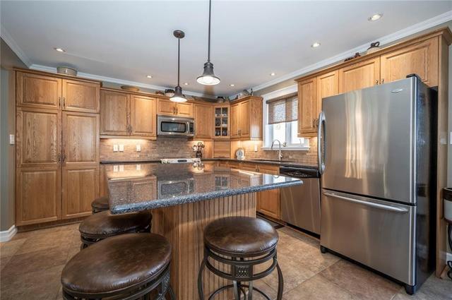 1841 Belvedere Crescent, House detached with 4 bedrooms, 2 bathrooms and 4 parking in Cornwall ON | Image 9