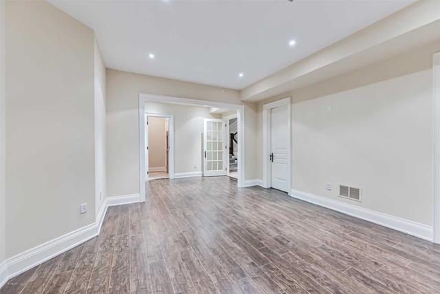 23 Montressor Dr, House detached with 5 bedrooms, 8 bathrooms and 4 parking in Toronto ON | Image 25