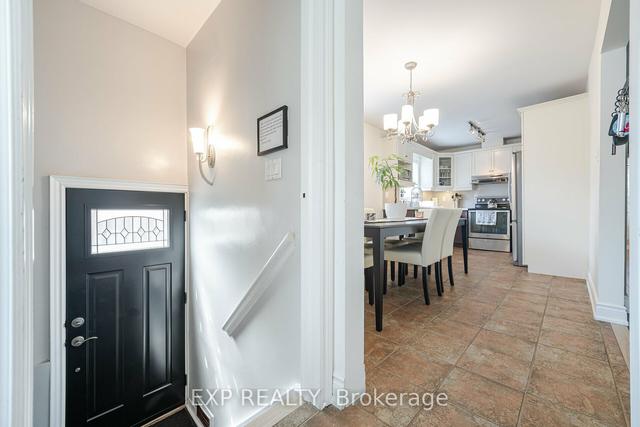 54 William St, House detached with 3 bedrooms, 2 bathrooms and 5 parking in Toronto ON | Image 14
