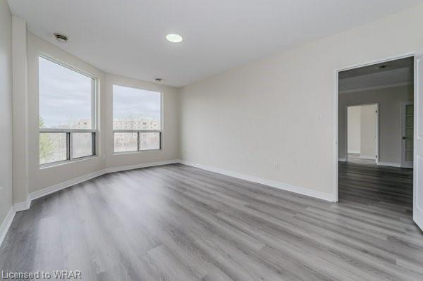 301 - 255 Keats Way, House attached with 2 bedrooms, 2 bathrooms and 3 parking in Waterloo ON | Image 31