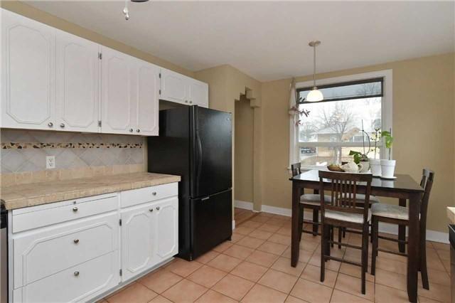 80 Eccles St N, House detached with 3 bedrooms, 2 bathrooms and 3 parking in Barrie ON | Image 7