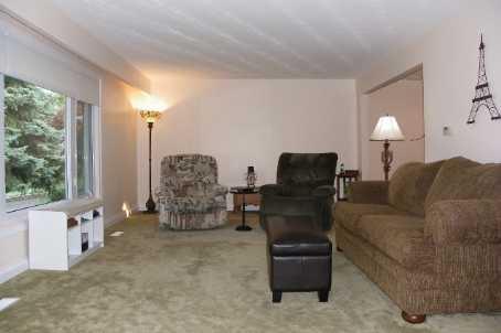 836 Glenbrae St, House detached with 3 bedrooms, 3 bathrooms and 4 parking in Oshawa ON | Image 5