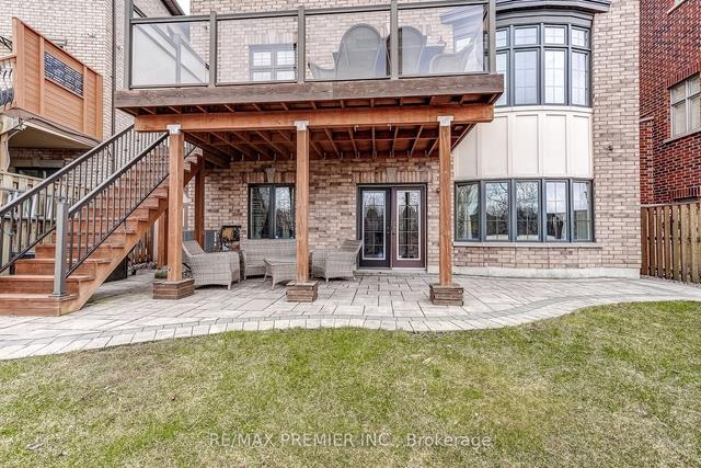 112 Robert Berry Cres, House detached with 4 bedrooms, 5 bathrooms and 4 parking in King ON | Image 28