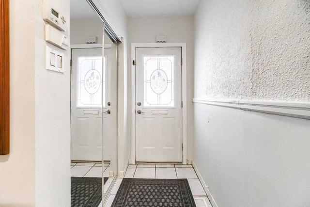 885 Pape Ave, House semidetached with 3 bedrooms, 2 bathrooms and 2 parking in Toronto ON | Image 23