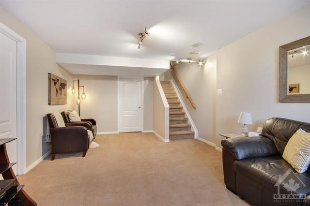 404 Sultan Street, Townhouse with 3 bedrooms, 3 bathrooms and 3 parking in Ottawa ON | Image 26