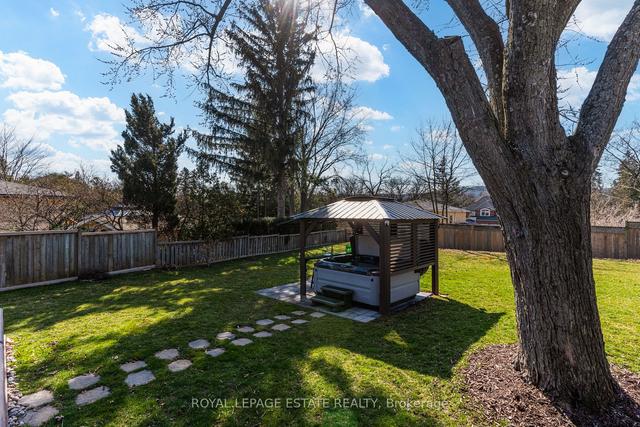 77 Sunrise Cres, House detached with 3 bedrooms, 2 bathrooms and 3 parking in Hamilton ON | Image 28