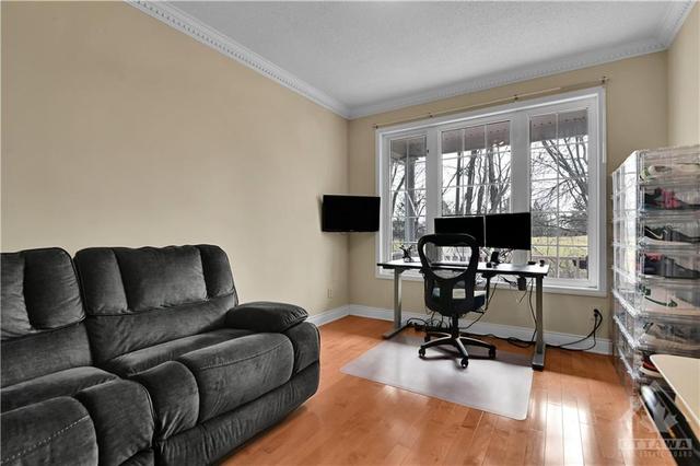 333 Parkin Circle, House detached with 3 bedrooms, 4 bathrooms and 4 parking in Ottawa ON | Image 16
