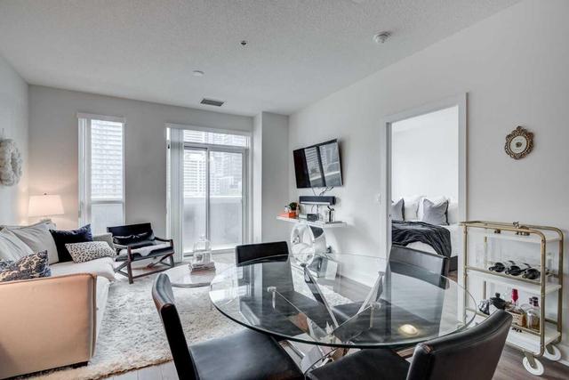 1007 - 318 Richmond St W, Condo with 1 bedrooms, 1 bathrooms and 1 parking in Toronto ON | Image 8