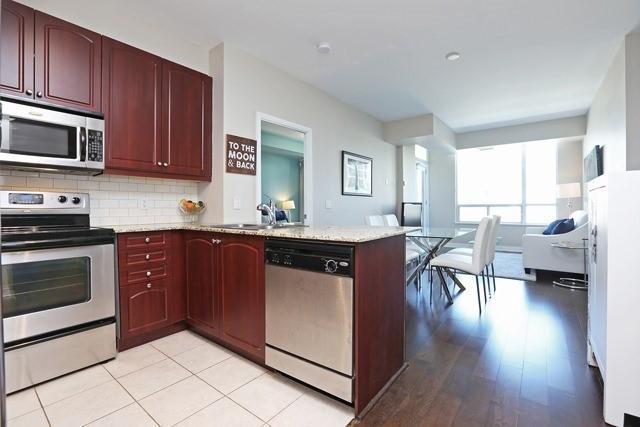 505 - 88 Broadway Ave, Condo with 2 bedrooms, 2 bathrooms and 1 parking in Toronto ON | Image 2