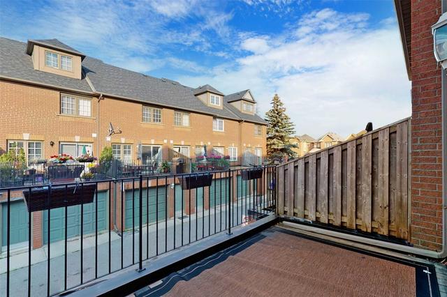 144 Rory Rd, Townhouse with 3 bedrooms, 3 bathrooms and 2 parking in Toronto ON | Image 10