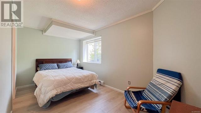 6231 Selkirk Terr, House detached with 5 bedrooms, 3 bathrooms and 4 parking in North Cowichan BC | Image 27