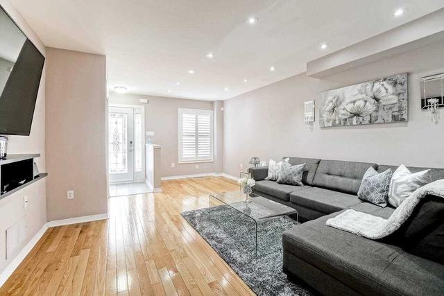 24 Cesna Ave, House attached with 3 bedrooms, 4 bathrooms and 1 parking in Vaughan ON | Image 30