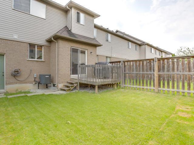 1302 Cartmer Way, House attached with 3 bedrooms, 3 bathrooms and 1 parking in Milton ON | Image 19