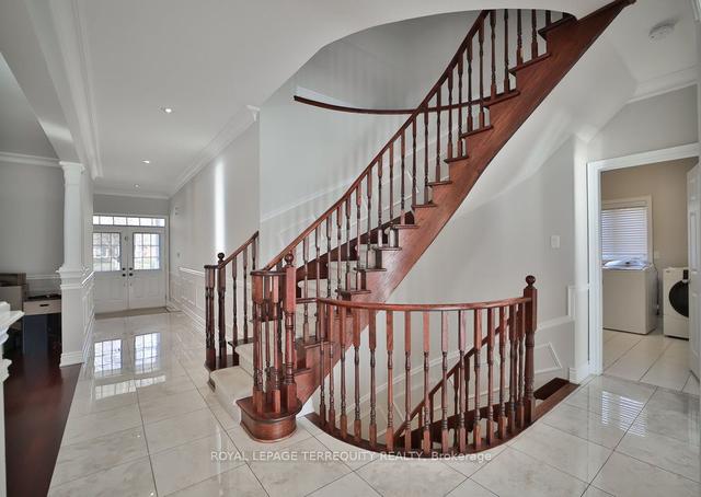 111 Brighton Ave, House detached with 4 bedrooms, 5 bathrooms and 8 parking in Toronto ON | Image 5