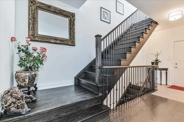 61 Village Pkwy, Townhouse with 3 bedrooms, 5 bathrooms and 4 parking in Markham ON | Image 19