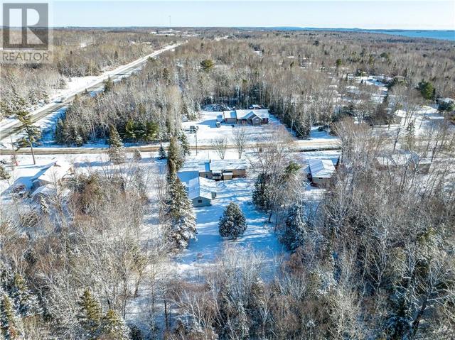 6 Woodlawn Drive, House detached with 3 bedrooms, 2 bathrooms and null parking in Blind River ON | Image 5