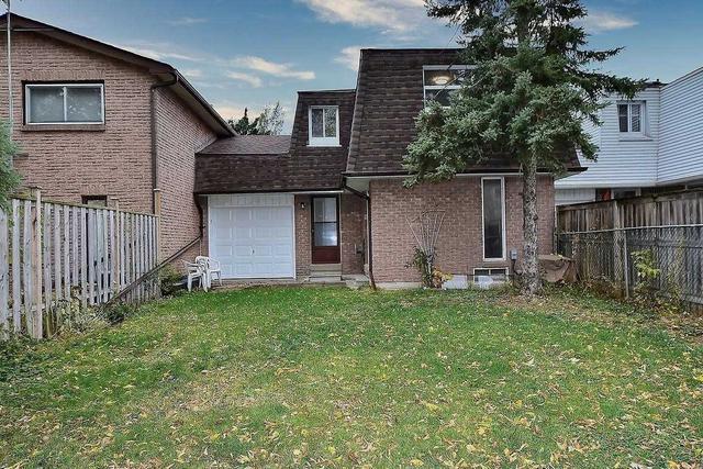 35 Ardgowan Cres, House attached with 3 bedrooms, 2 bathrooms and 2 parking in Toronto ON | Image 22