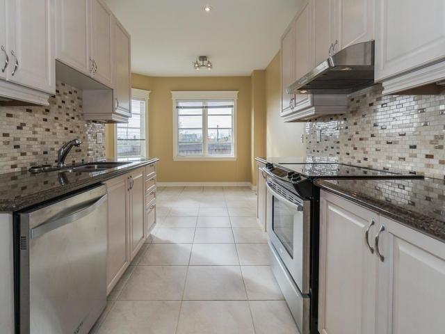 80 Mill River Dr, House attached with 3 bedrooms, 3 bathrooms and 3 parking in Vaughan ON | Image 7