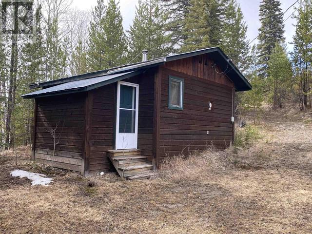 6499 Mahood Lake Road, House detached with 2 bedrooms, 2 bathrooms and null parking in Cariboo L BC | Image 24