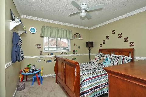 1259 Liveoak St, House detached with 4 bedrooms, 3 bathrooms and 6 parking in Oshawa ON | Image 13