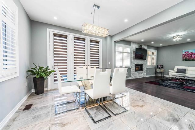9 Grendon Cres, House detached with 5 bedrooms, 6 bathrooms and 6 parking in Brampton ON | Image 6