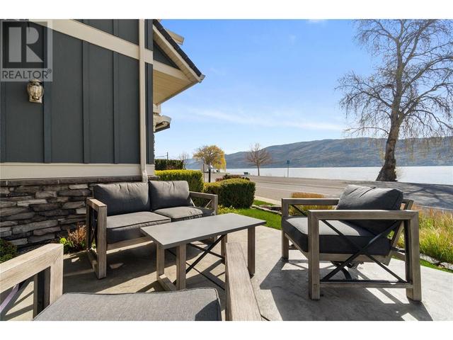 c - 4026 Beach Avenue, House attached with 3 bedrooms, 2 bathrooms and 2 parking in Peachland BC | Image 29