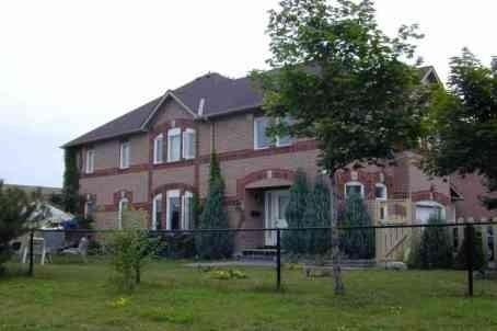 6985 Lisanne Crt, House attached with 4 bedrooms, 3 bathrooms and 3 parking in Mississauga ON | Image 1