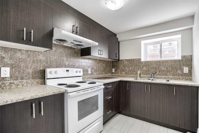 bsmt - 4 Fernbrook Cres, House detached with 2 bedrooms, 1 bathrooms and 2 parking in Brampton ON | Image 3