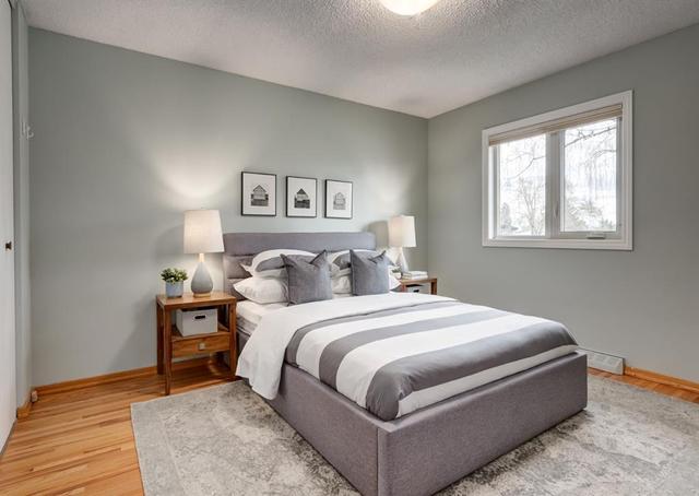 8203 7 Street Sw, House detached with 4 bedrooms, 2 bathrooms and 1 parking in Calgary AB | Image 11