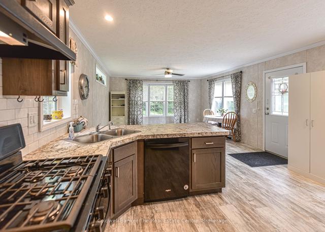 1108 Winhara Rd, House detached with 2 bedrooms, 2 bathrooms and 10 parking in Gravenhurst ON | Image 31