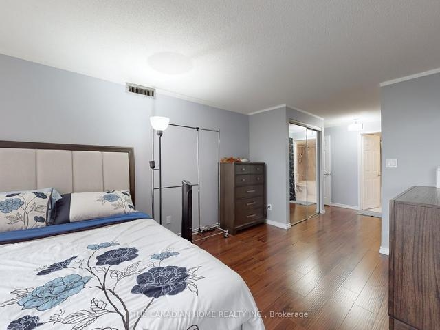 209 - 25 Agnes St, Condo with 2 bedrooms, 2 bathrooms and 1 parking in Mississauga ON | Image 15
