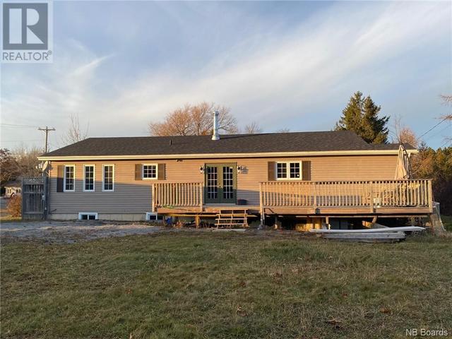 128 Main Street, House detached with 4 bedrooms, 2 bathrooms and null parking in St. George NB | Image 5