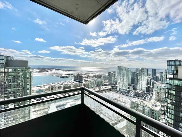 4808 - 25 Telegram Mews, Condo with 1 bedrooms, 1 bathrooms and 1 parking in Toronto ON | Image 9