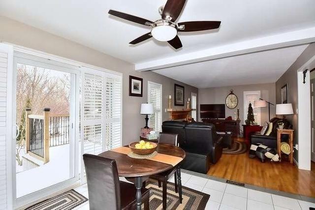 481 Sandalwood Crt, House detached with 4 bedrooms, 4 bathrooms and 4 parking in Oshawa ON | Image 3
