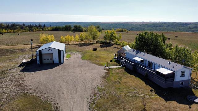 50047 Twp 820, House detached with 3 bedrooms, 2 bathrooms and 20 parking in Saddle Hills County AB | Image 11
