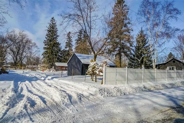 1979 Victoria St E, House detached with 2 bedrooms, 2 bathrooms and 9 parking in Innisfil ON | Image 31