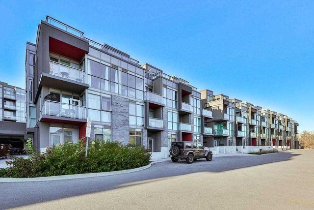 301c - 5260 Dundas St, Condo with 2 bedrooms, 2 bathrooms and 1 parking in Burlington ON | Image 1