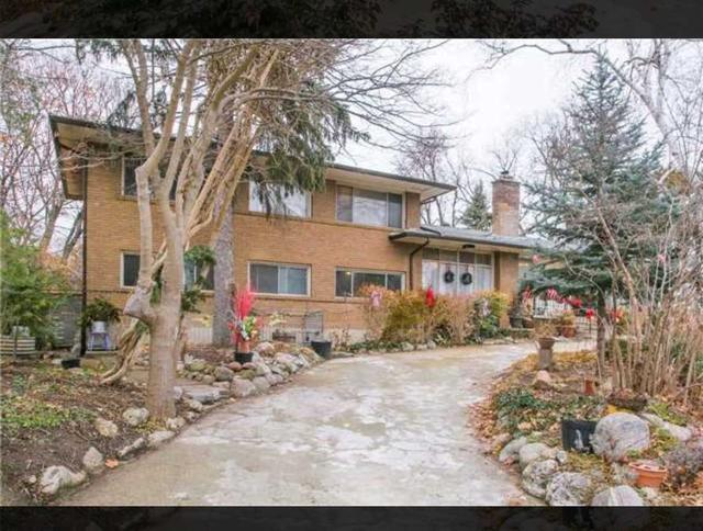 364 Greenfield Ave, House detached with 4 bedrooms, 2 bathrooms and 8 parking in Toronto ON | Card Image